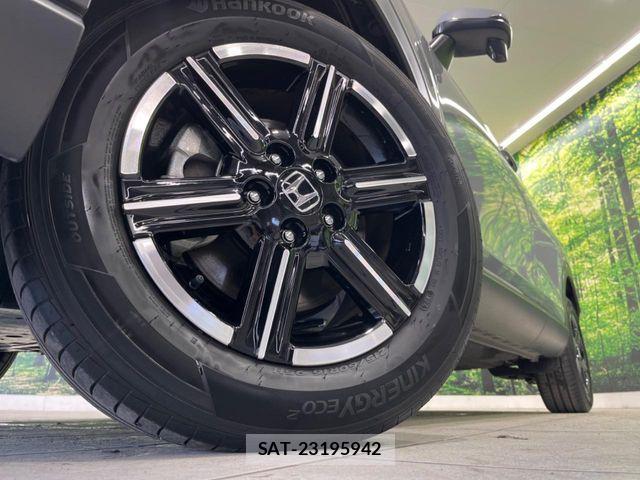 Honda VEZEL 2024-09 8076032-12