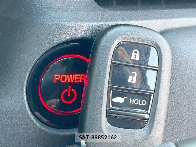 Honda VEZEL 2023-11 8076026-12