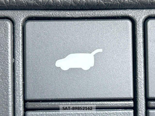 Honda VEZEL 2023-11 8076026-8