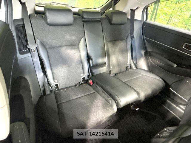 Honda VEZEL 2021-08 8076035-9