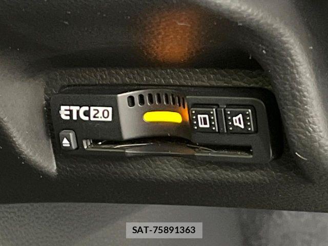 Honda VEZEL 2022-03 8076038-5
