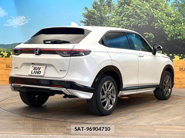Honda VEZEL 2023-08 8076027-16