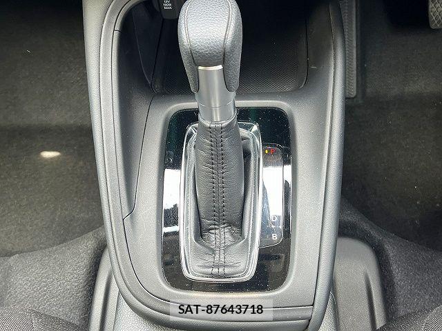 Honda VEZEL 2021-08 8076036-19