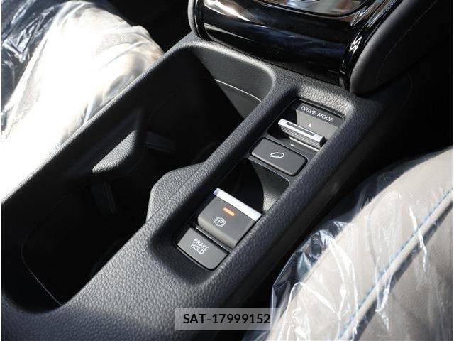 Honda VEZEL 2026-03 8102437-11