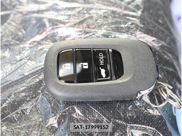Honda VEZEL 2026-03 8102437-16