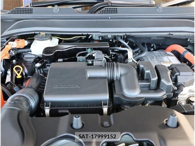 Honda VEZEL 2026-03 8102437-18