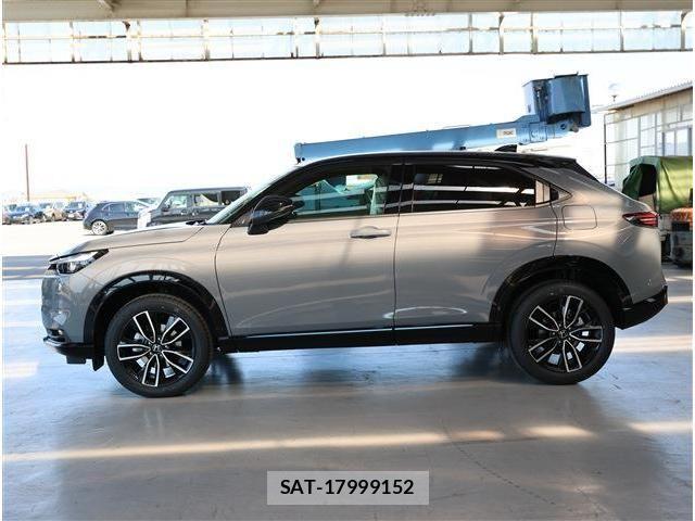 Honda VEZEL 2026-03 8102437-23