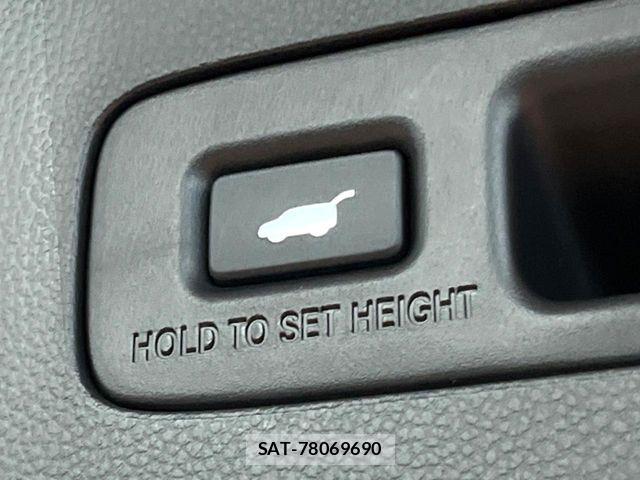 Honda VEZEL 2025-08 8102441-6