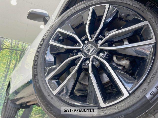 Honda VEZEL 2021-11 8102476-12
