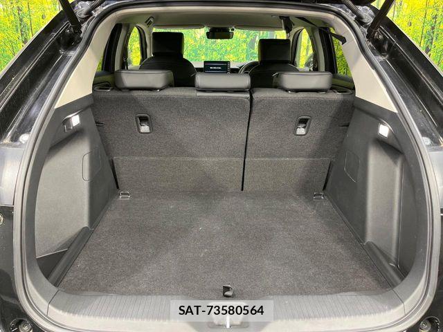 Honda VEZEL 2022-03 8102468-9