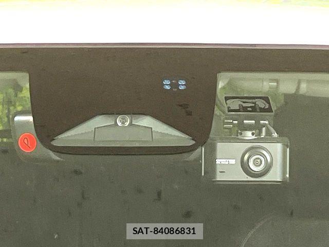 Honda VEZEL 2021-06 8102471-2