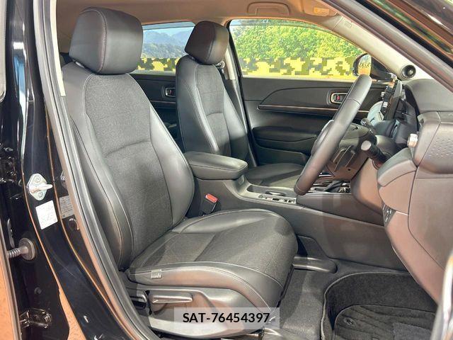 Honda VEZEL 2024-06 8102454-7