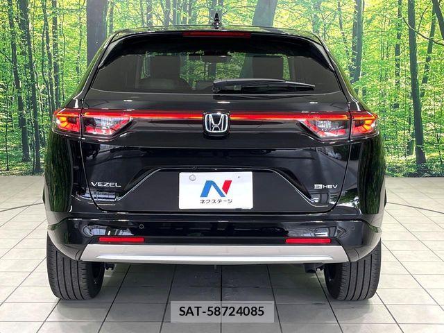 Honda VEZEL 2023-08 8102457-14