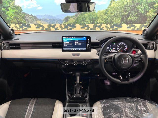 Honda VEZEL 2026-05 8102436-1