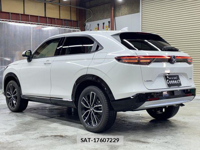 Honda VEZEL 2026-07 8102439-11