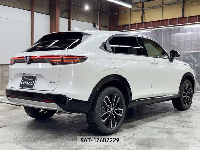 Honda VEZEL 2026-07 8102439-13