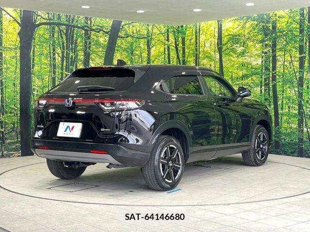 Honda VEZEL 2023-03 8102473-16