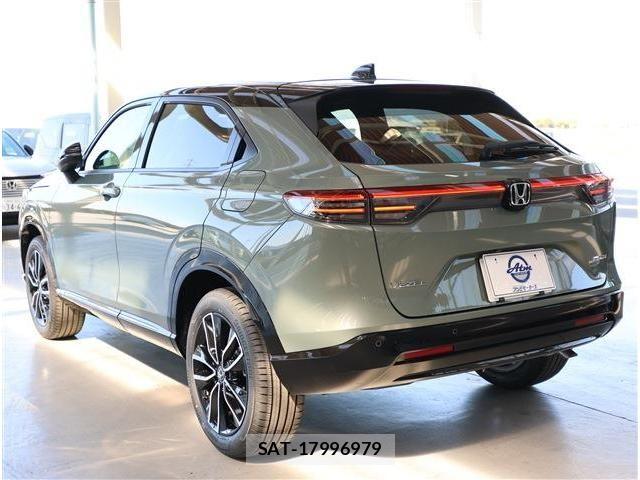 Honda VEZEL 2026-03 8102438-22