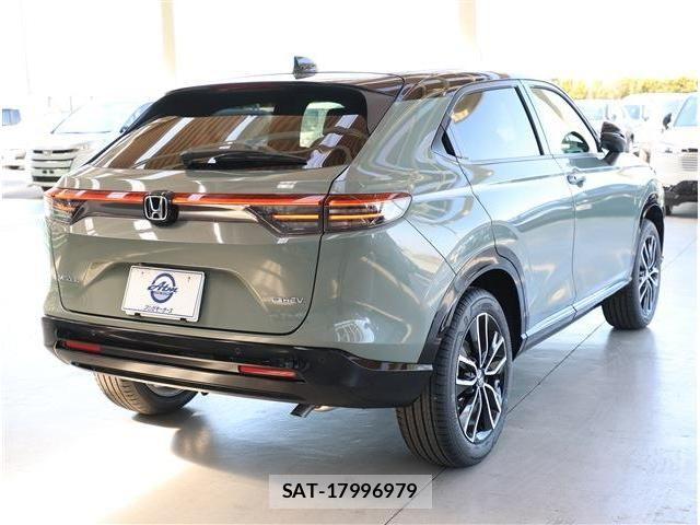 Honda VEZEL 2026-03 8102438-6