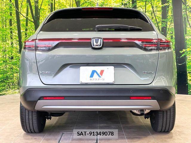 Honda VEZEL 2025-03 8102453-14