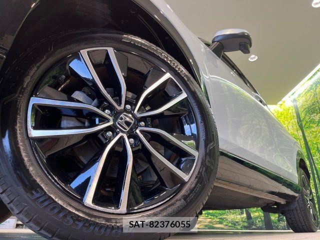 Honda VEZEL 2023-09 8132833-12