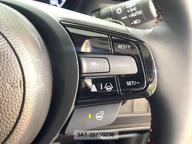 Honda VEZEL 2026-06 8132814-4