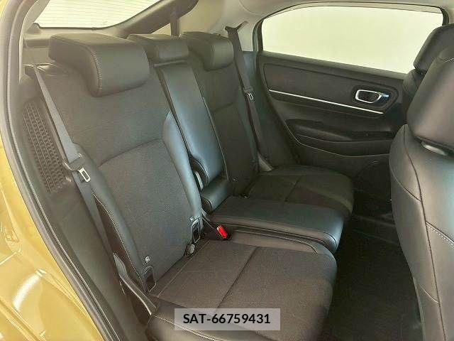 Honda VEZEL 2021-12 8146926-11