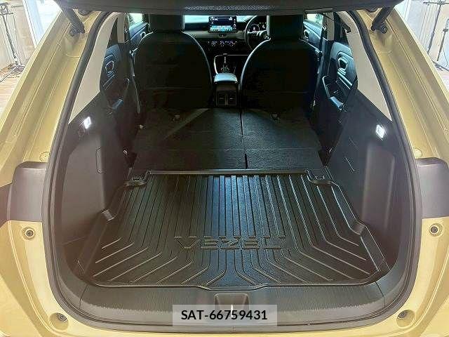 Honda VEZEL 2021-12 8146926-12