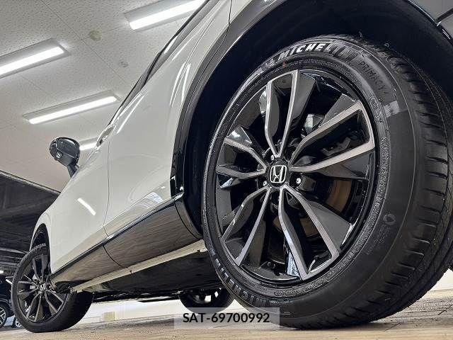 Honda VEZEL 2026-04 8146924-18