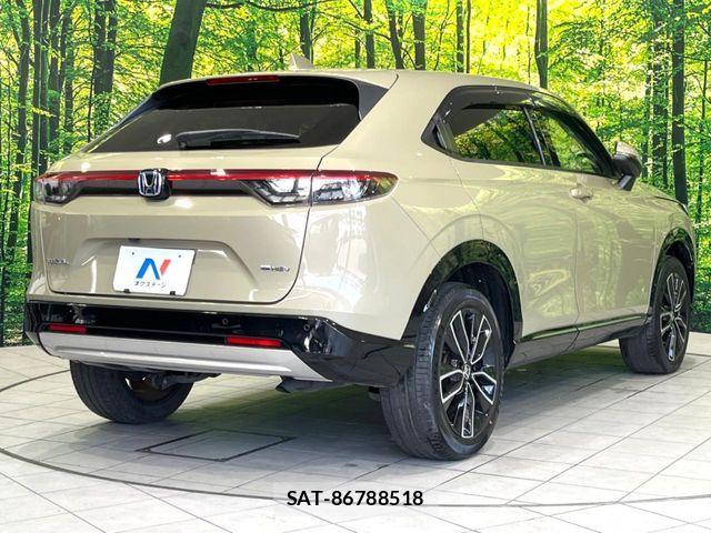Honda VEZEL 2021-05 8146929-16