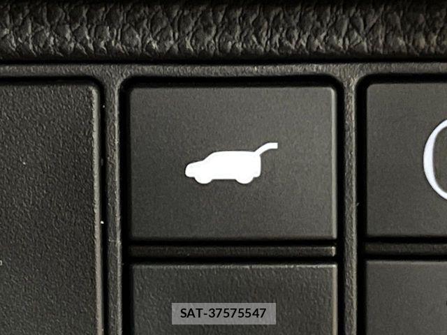 Honda VEZEL 2022-06 8146930-6