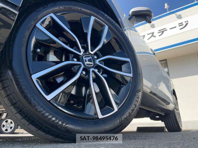 Honda VEZEL 2024-08 8146925-16