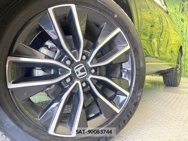 Honda VEZEL 2021-04 8146938-12