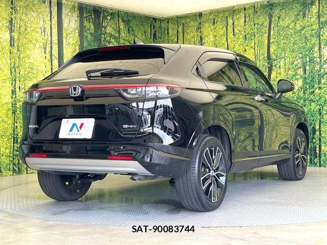 Honda VEZEL 2021-04 8146938-16