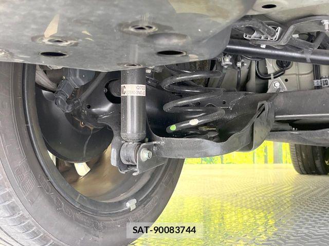 Honda VEZEL 2021-04 8146938-19