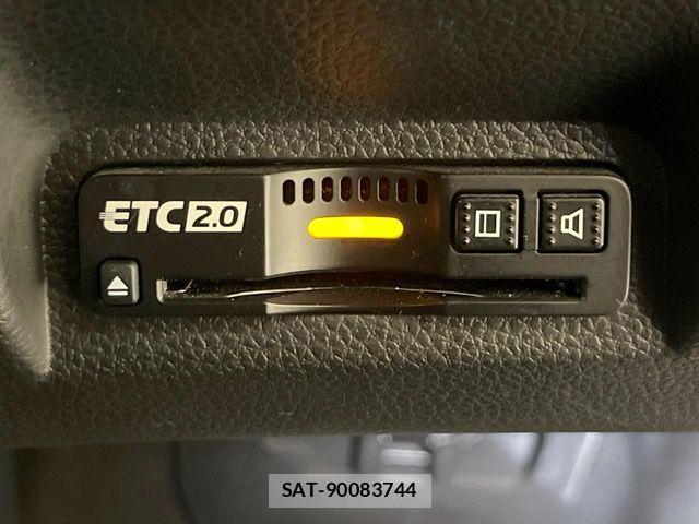 Honda VEZEL 2021-04 8146938-5