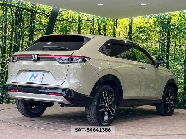 Honda VEZEL 2021-11 8210838-16