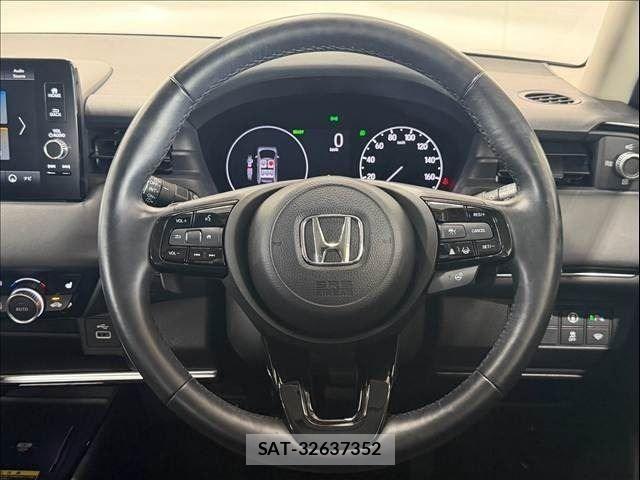 Honda VEZEL 2021-07 8210853-12