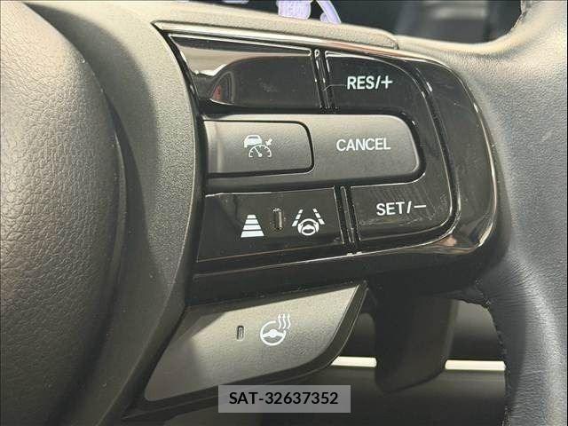 Honda VEZEL 2021-07 8210853-14