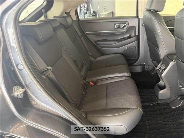 Honda VEZEL 2021-07 8210853-8