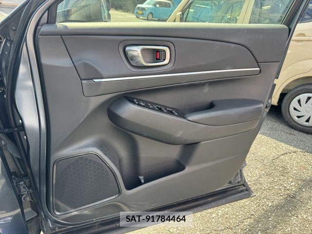 Honda VEZEL 2023-07 8210849-20