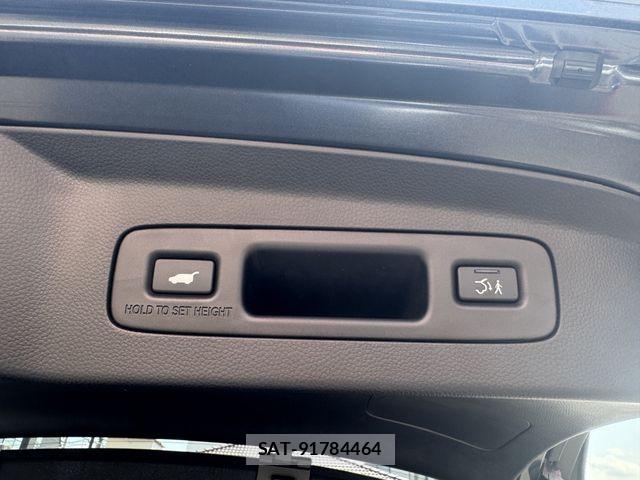Honda VEZEL 2023-07 8210849-26