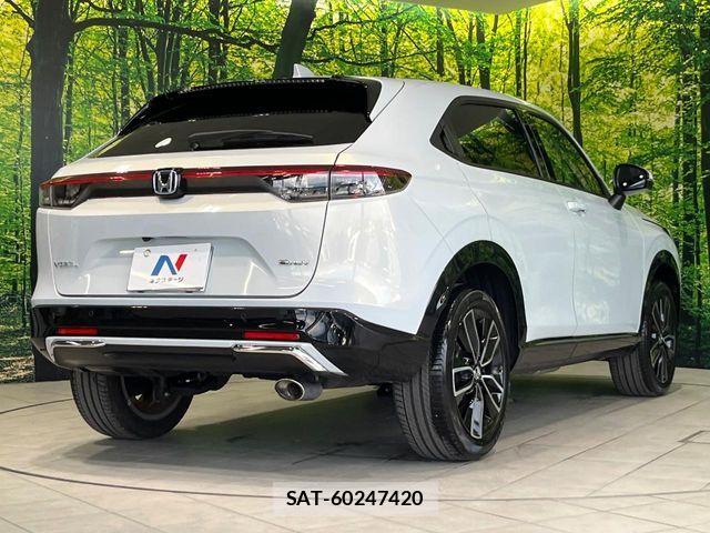 Honda VEZEL 2022-11 8210832-16