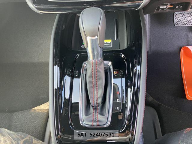 Honda VEZEL 2026-06 8210823-24