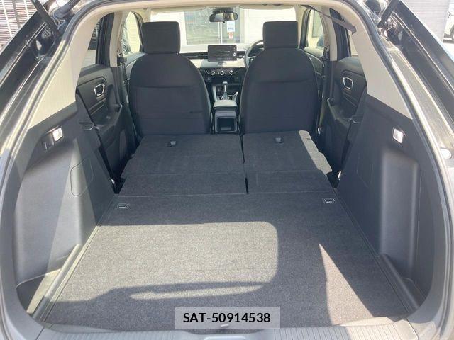 Honda VEZEL 2021-05 8210852-11