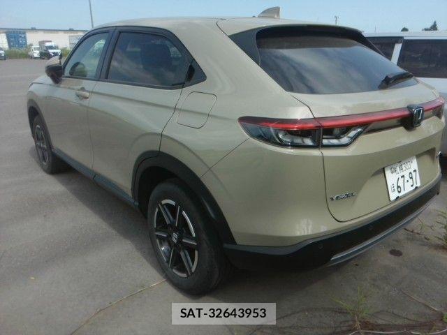 Honda VEZEL 2024-04 8210820-0