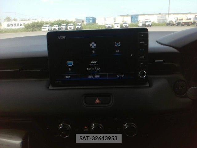Honda VEZEL 2024-04 8210820-7