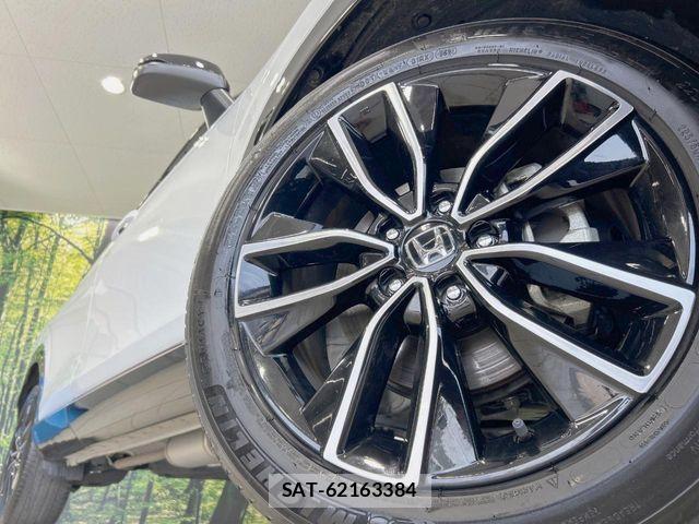 Honda VEZEL 2022-01 8210830-12