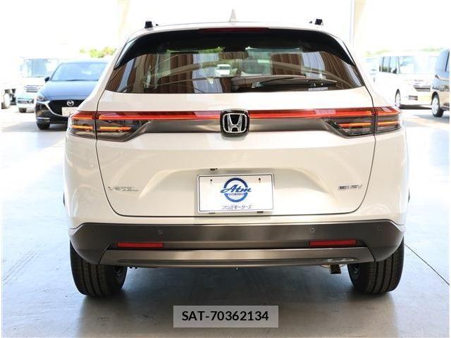 Honda VEZEL 2026-06 8210836-21