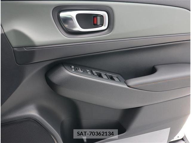 Honda VEZEL 2026-06 8210836-2